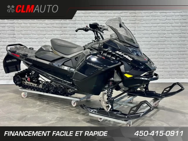 BRP SKI-DOO RENEGADE ADRENALINE AVEC ENSEMBLE ENDURO 900 ACE TURBO 130 H.P EFI I.T.C 137'' AIR RIDE + ECRAN 10'' + GPS + SEULEMENT 4831 KM + REV GEN5  2026