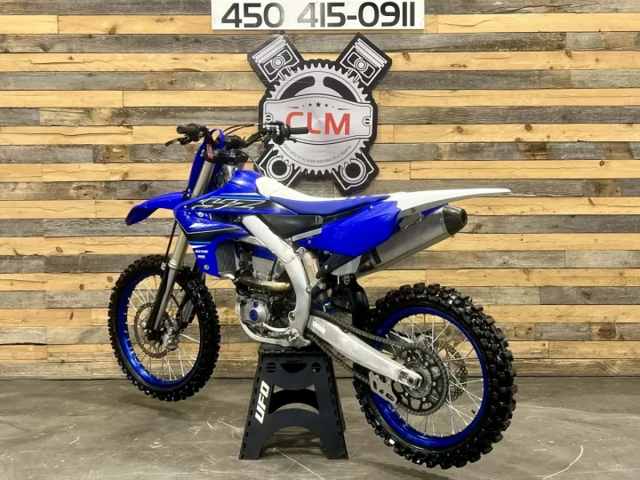 2021 YAMAHA YZ 450F + SEULEMENT 30 HR + FULL EXHAUST FMF RACING + MX-MOTOCROSS-ENDURO + RARE & CONDITION A1 