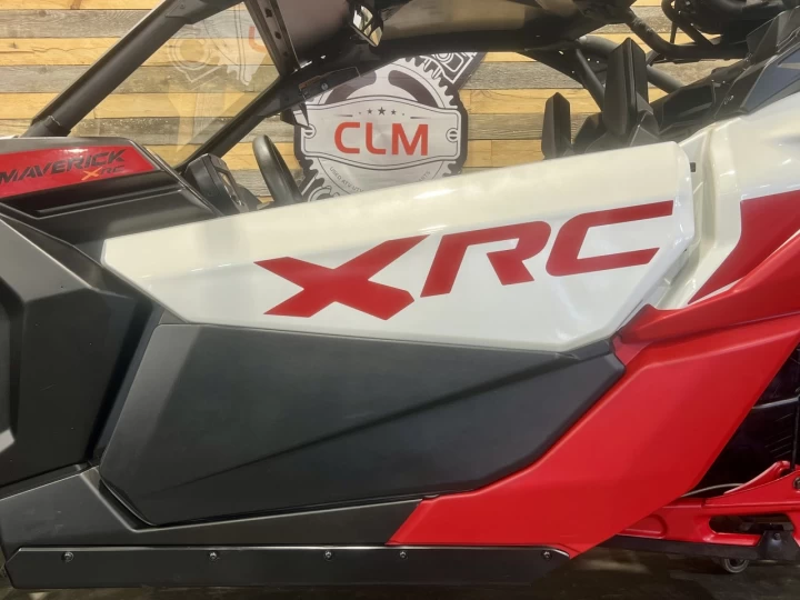 2024 BRP CAN-AM MAVERICK X3 X-RC TURBO ''RR'' 200 H.P + DPS + 4WD + 64'' + FOX + SEULEMENT 3784 KM + RARE & A1 