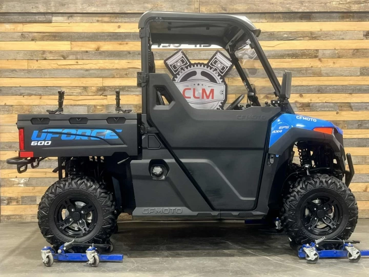 2023 CF MOTO U-FORCE 600 EFI + 4X4 + EPS + SEULEMENT 337 KM + BEAUCOUP D'ÉQUIPEMENTS $$$ + GARANTIE 