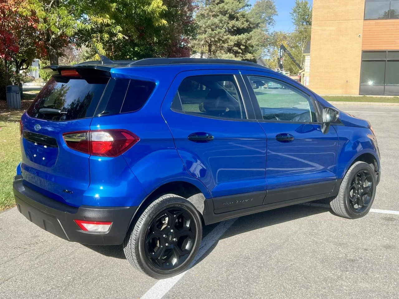 2022 FORD ECOSPORT SES 4WD + 2.0L + SEULEMENT 40693 KM + GARANTIE FORD + COULEUR RARE + CONDITION A1  Main Image