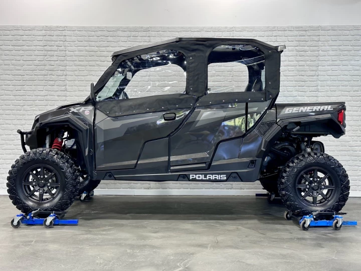2021 POLARIS GENERAL 4 CREW XP 1000 EDITION DELUXE + RIDE COMMAND RADIO - GPS + CABINE FERMÉ + 3286 KM SEULEMENT 