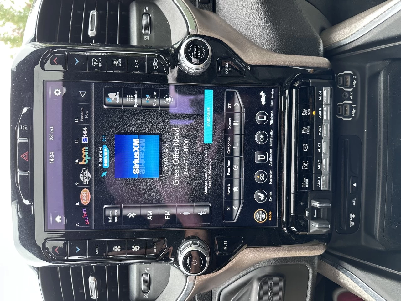 2019 RAM 3500 LARAMIE CUMMINS 6.7L H.O - HIGH OUTPUT + CREW CAB + 4WD + BOITE LONGUE + SUSPENSION A AIR + RARE & A1  Image principale