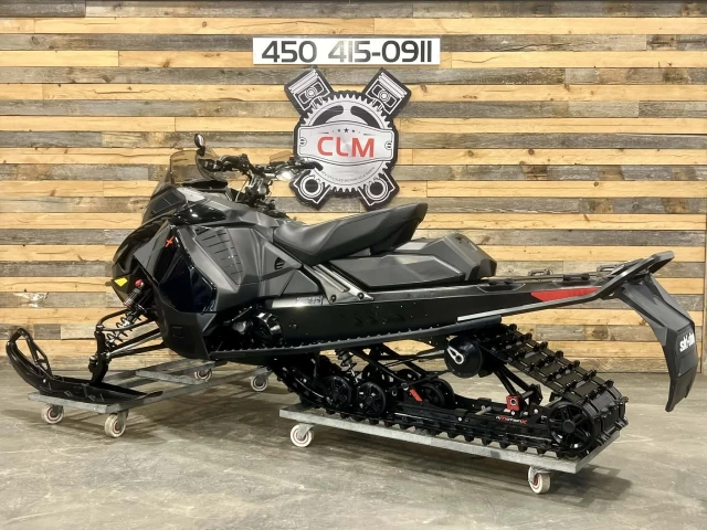 BRP SKI-DOO RENEGADE X 850 E-TEC 137'' + REV GEN5 + SEULEMENT 5718 KM + CONDITION A1  2023