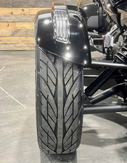 2022 BRP CAN-AM SPYDER F3 LIMITED SE-6 (SEMI-AUTOMATIQUE) ROTAX 1330 cc EFI + SEULEMENT 1753 KM + RARE & A1 