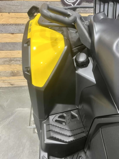 2024 BRP CAN-AM OUTLANDER MAX XT 700 EFI + DPS + 4X4 + SEULEMENT 348 KM + CONDITION A1 