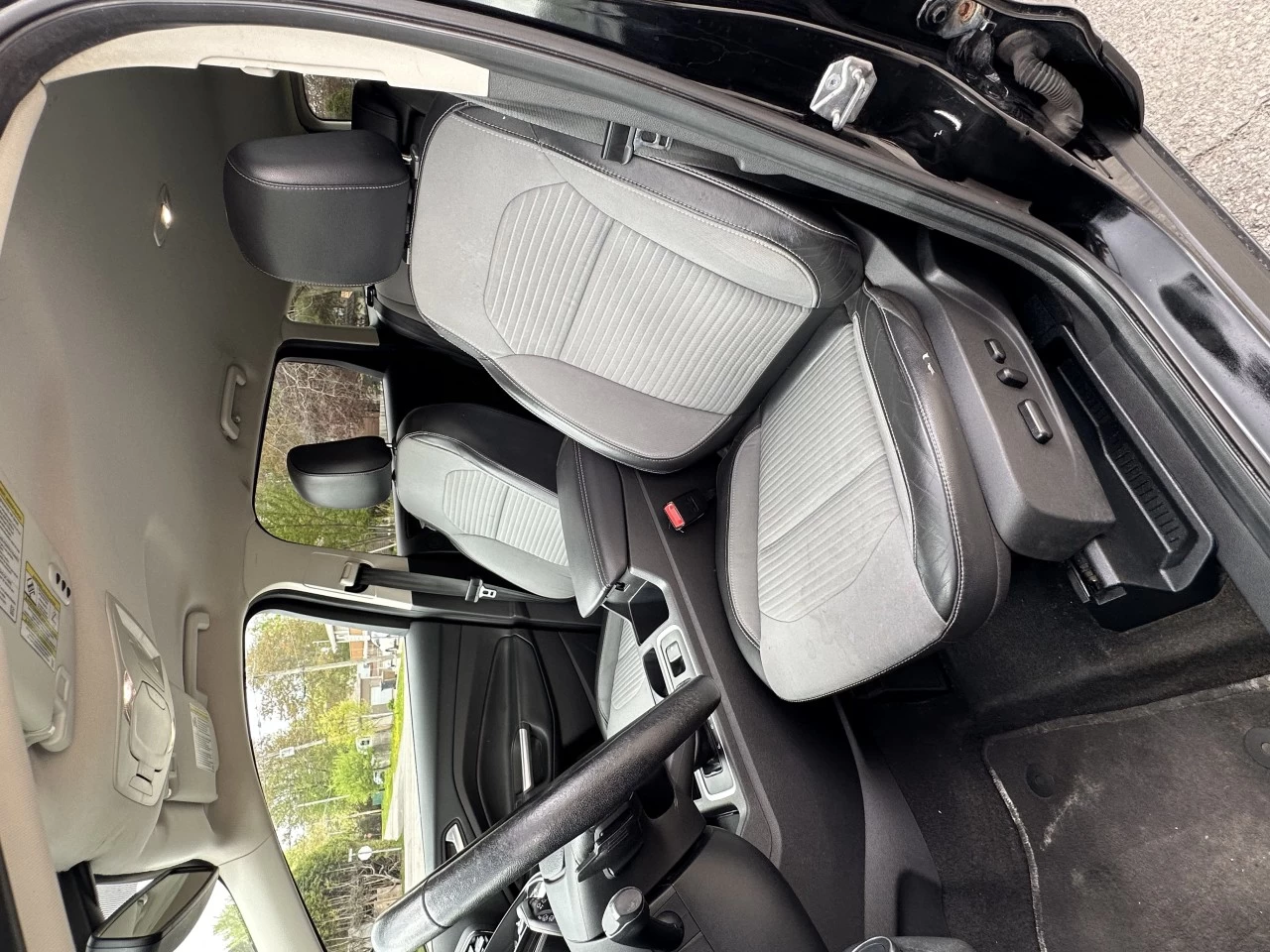 2017 FORD ESCAPE TITANIUM 4WD + 2.0L ECOBOOST + 172524 KM + TOUTE NOIR  Image principale
