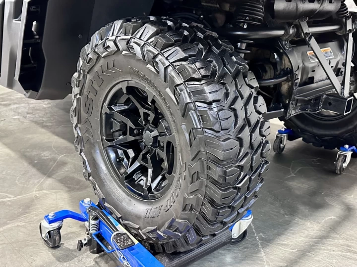 2017 BRP CAN-AM DEFENDER MAX-CREW HD-10 + DPS + 4WD + 6 PASSAGERS + RARE & A1 