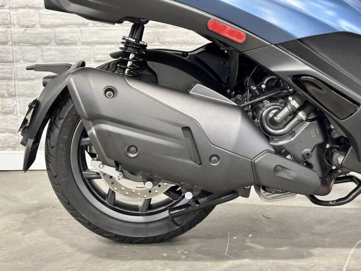 2024 PIAGGIO MP3 530 HPE VERSION EXCLUSIVE MP3 530 HPE VERSION EXCLUSIVE + A.B.S + SEULEMENT 640 KM + MODE RARE & A1 