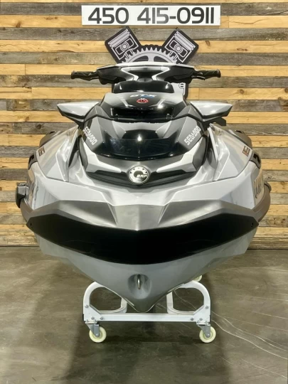 2021 BRP SEA-DOO GTX LIMITED 300 HP + IBR + VTS + IDF + AUDIO PREMIUM + SEULEMENT 35 HR + 3 PASSAGERS + CONDITION A1 