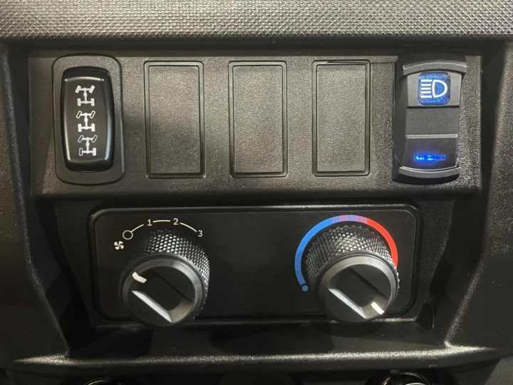 2020 POLARIS RANGER 1000 EFI + 4X4 + EPS + SEULEMENT 1216 KM + 3 PASSAGERS + TOUTE ÉQUIPÉE + CONDITION A1 