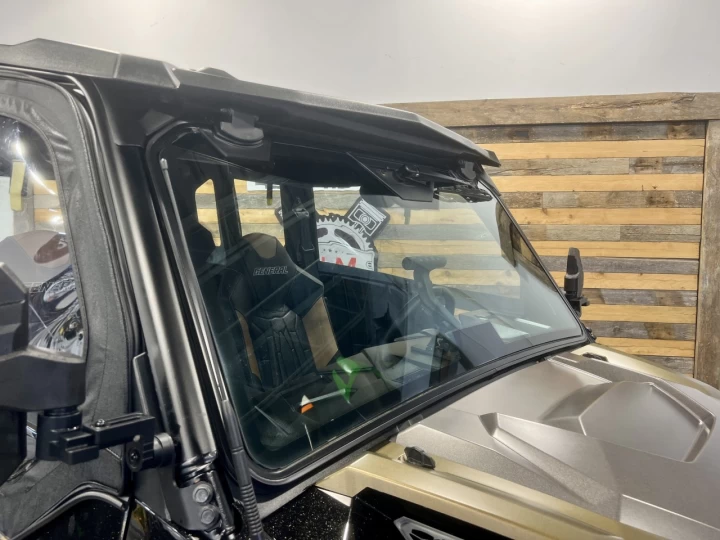 2023 POLARIS GENERAL 4 XP 1000 DLX-DELUXE EDITION + 4X4 + EPS + RIDE COMMAND GPS - AUDIO + 4 PASSAGERS + GARANTIE SEPT 2028 