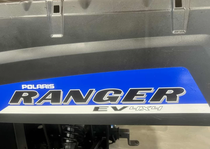 2017 POLARIS RANGER EV - VEHICULE ELECTRIQUE + 4X4 + 2 PASSAGERS + 4 PNEUS NEUFS 