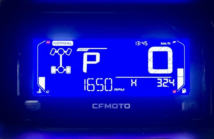 2023 CF MOTO U-FORCE 600 EFI + 4X4 + EPS + SEULEMENT 337 KM + BEAUCOUP D'ÉQUIPEMENTS $$$ + GARANTIE 