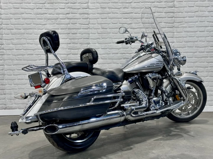 2006 YAMAHA STRATOLINER VX 1900 EFI + MOTO CRUISER - TOURING 