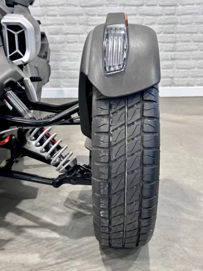 2020 BRP CAN-AM RYKER 900 EFI EDITION RALLY + 10272 KM + BANC PASSAGER & DOSSIER + PAREBRISE + PHARE AUX 