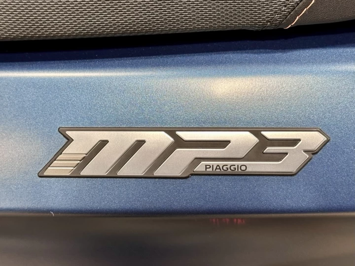 2024 PIAGGIO MP3 530 HPE VERSION EXCLUSIVE MP3 530 HPE VERSION EXCLUSIVE + A.B.S + SEULEMENT 640 KM + MODE RARE & A1 