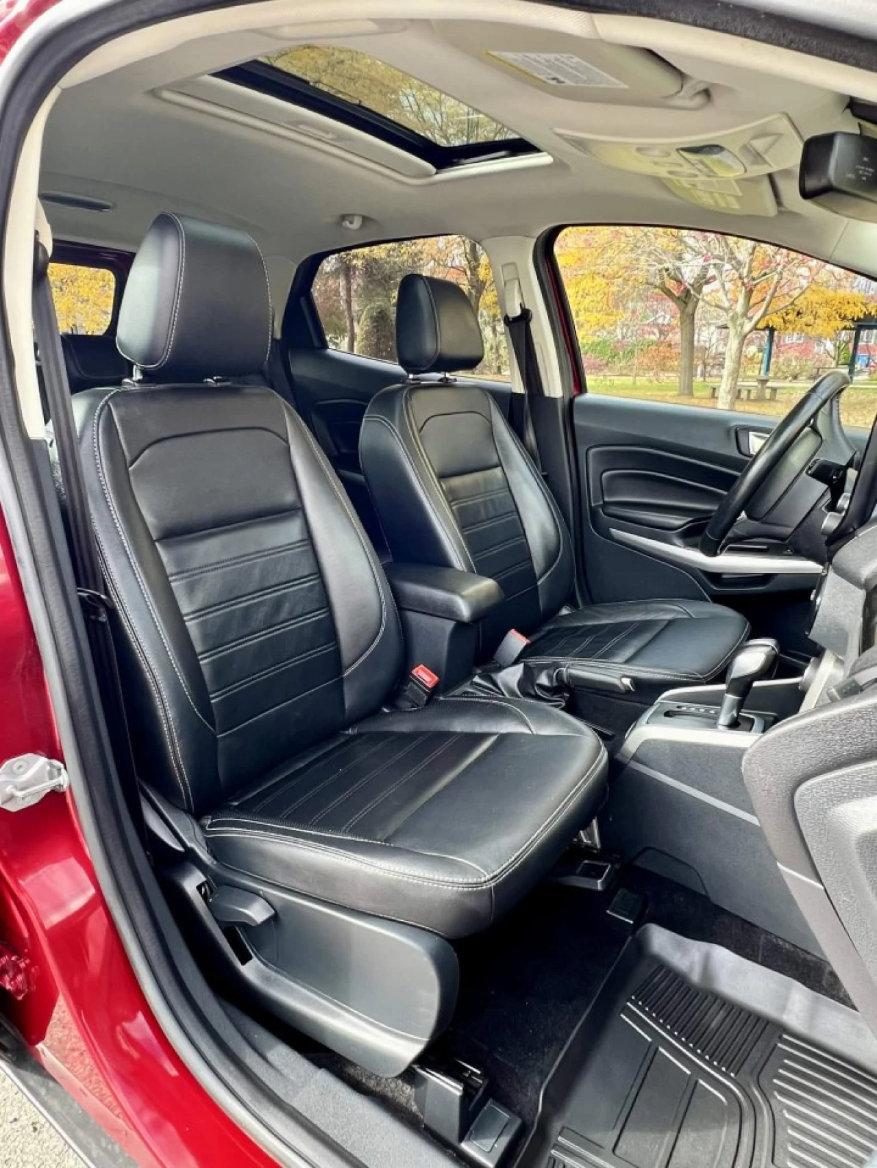 2020 FORD ECOSPORT TITANIUM AWD + 2.0L + TOUTE ÉQUIPÉE + 78096 KM  Main Image
