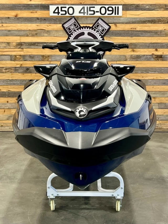 BRP SEA-DOO GTX LIMITED 300 H.P + IBR + VTS + IDF + AUDIO PREMIUM + ENSEMBLE TECH + 3 PLACES + SEULEMENT 51 HR  2023