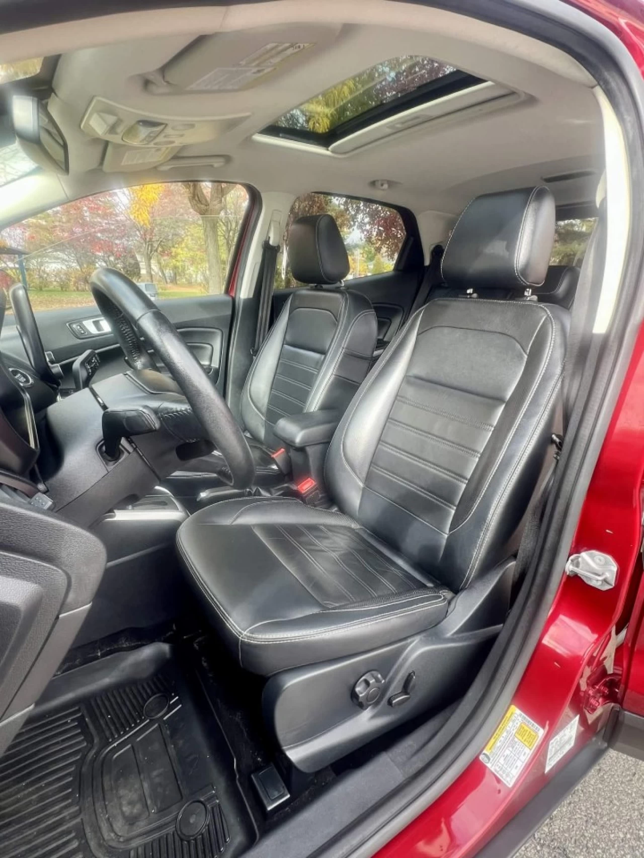 2020 FORD ECOSPORT TITANIUM AWD + 2.0L + TOUTE ÉQUIPÉE + 78096 KM  Main Image