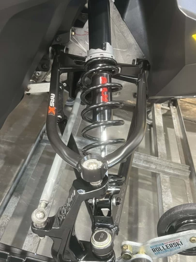 2023 BRP SKI-DOO GRAND TOURING LIMITED 900 ACE EFI + ITC + 137'' QUIET DRIVE + SUSPENSION A AIR _ BAS KM 6805 KM 