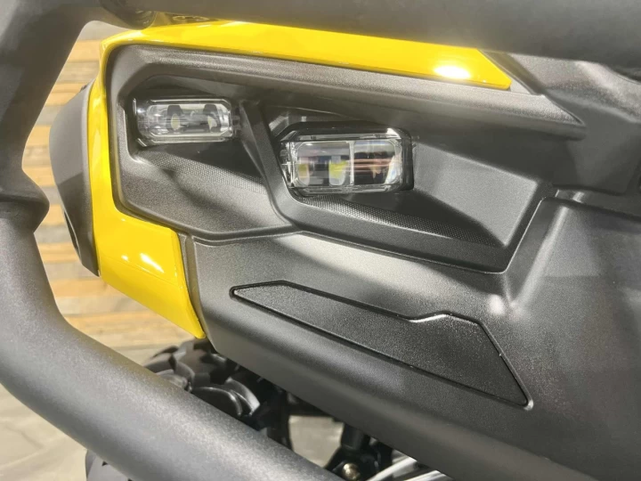 2024 BRP CAN-AM OUTLANDER MAX XT 700 EFI + DPS + 4X4 + SEULEMENT 348 KM + CONDITION A1 