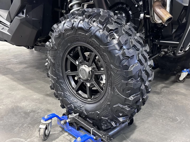 2023 POLARIS RZR PRO XP SPORT TURBO 181 HP + 4WD + EPS + SEULEMENT 1212 KM + RARE & A1 