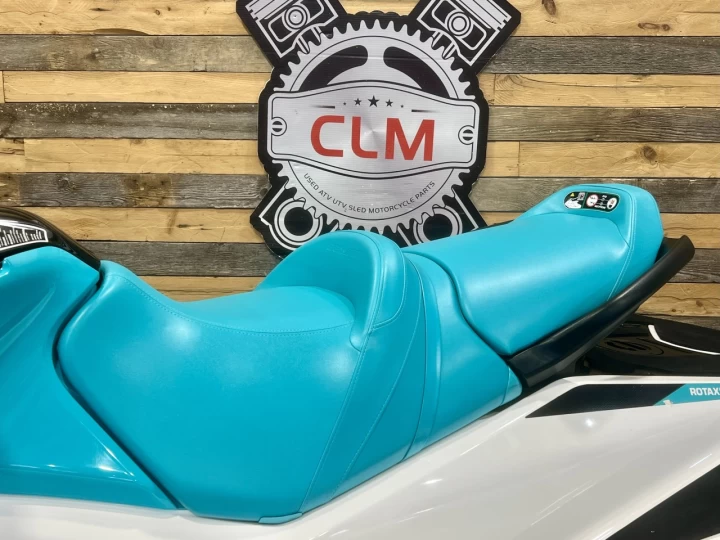 2020 BRP SEA-DOO GTI 130 H.P + I.B.R + 3 PASSAGERS + SEULEMENT 27 HR + RARE & A1 