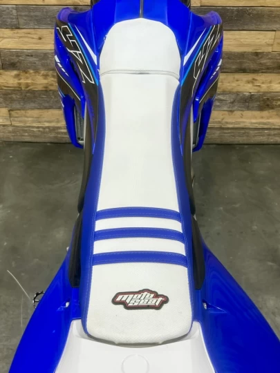 2021 YAMAHA YZ 450F + SEULEMENT 30 HR + FULL EXHAUST FMF RACING + MX-MOTOCROSS-ENDURO + RARE & CONDITION A1 