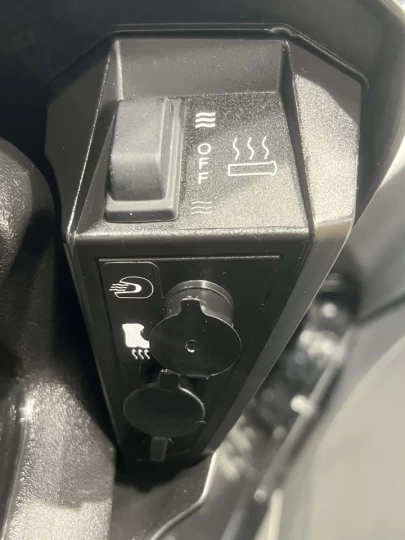 2016 BRP SKI-DOO GRAND TOURINF L.E 1200 EFI 4-TEC 137'' + REV XS + 19145 KM + CONDITION A1 