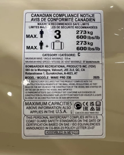 2025 BRP SEA-DOO WAKE PRO 230 H.P + IBR + VTS + IDF + AUDIO PREMIUM + RACK + 3 PASSAGERS + RARE & A1 