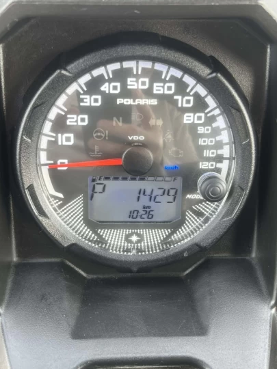 2019 POLARIS RANGER CREW4 570 EFI + 4X4 + SEULEMENT 1429 KM + PURSUIT CAMO + A1 