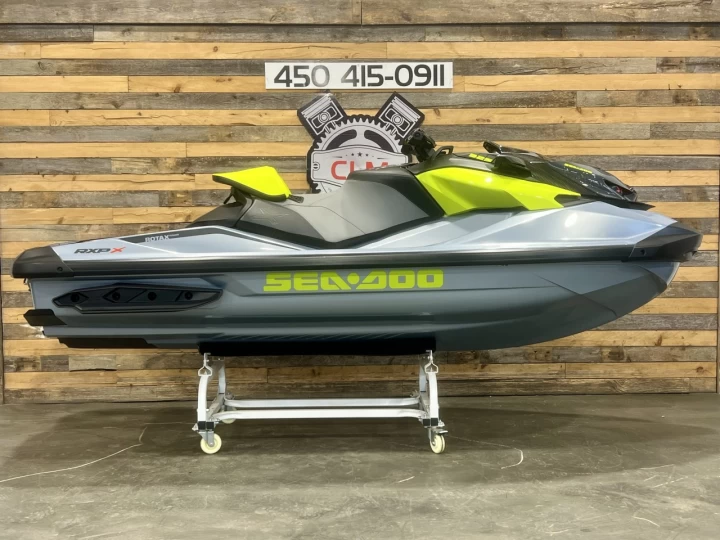 2026 BRP SEA-DOO RXP-X 325 H.P + IBR + VTS + SEULEMENT 04 HR + RARE & IMPECCABLE A1 