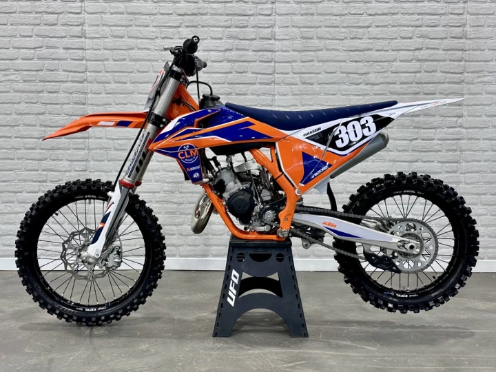 2022 KTM 150 SX - 2 TEMPS - MX MOTOCROSS + SEULEMENT 27 HR + RARE & IMPECCABLE A1 
