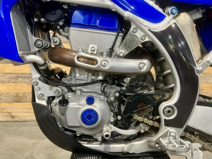 2022 YAMAHA YZ 450F EFI + 4 TEMPS + SEULEMENT 39 HR + MX-MOTOCROSS-ENDURO + RARE & A1 