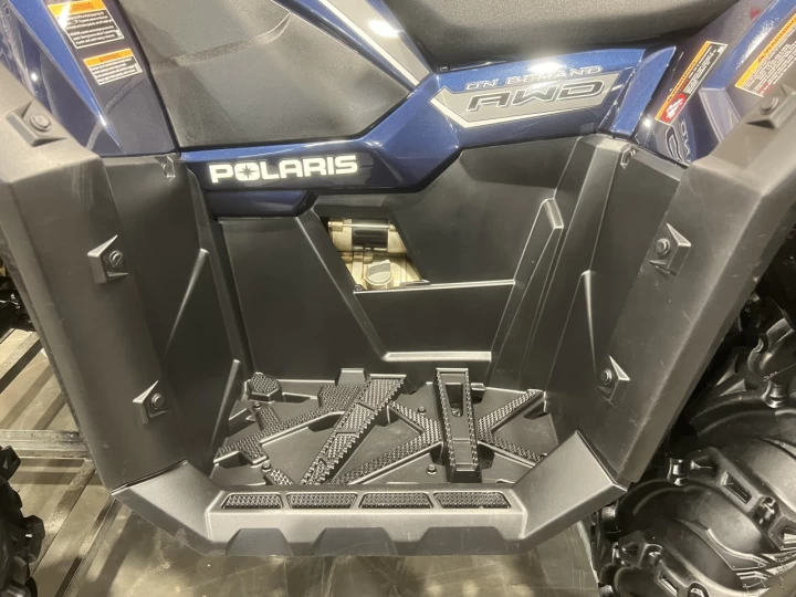 2021 POLARIS SPORTSMAN 850 H.O EFI EDITION PREMIUM + 4X4 + EPS + 6995 KM SEULEMENT + RARE & A1 