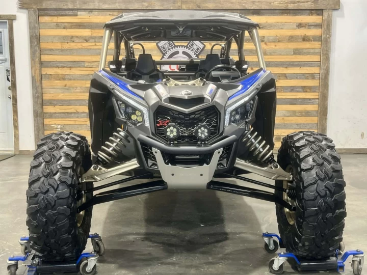 2023 BRP CAN-AM MAVERICK MAX X3 X-RS TURBO ''RR'' 200 H.P + DPS + 4X4 + 72'' + SMART SHOX + TOIT AUDIO + SEULEMENT 1509 KM 