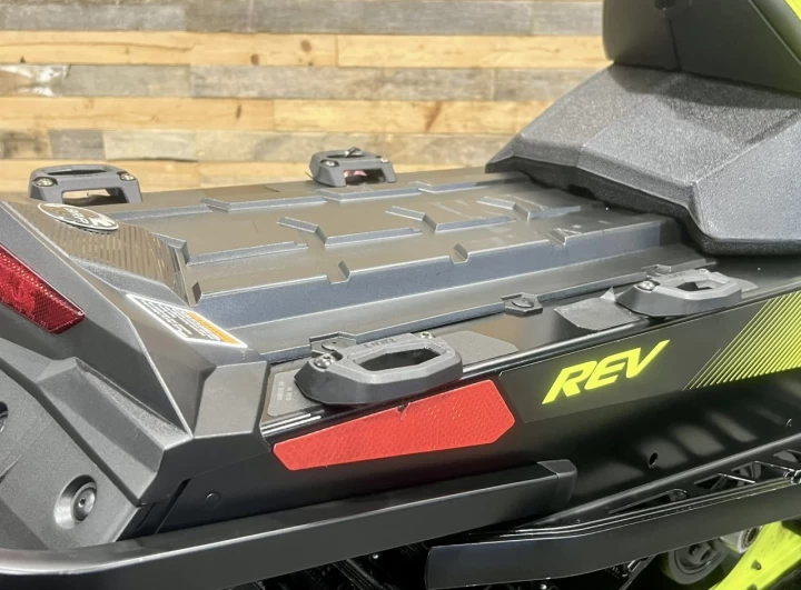 2018 BRP SKI-DOO RENEGADE X 1200 EFI 4-TEC 137'' ITC + 19763 KM + COULEUR RARE & CONDITION A1 