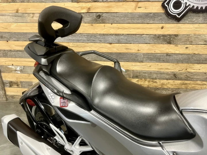 2013 BRP CAN-AM SPYDER RS-ROADSTER SM-5 (MANUELLE A CLUTCH) + SEULEMENT 30622 KM + PARE BRISE + DOSSIER + IMPECCABLE A1 
