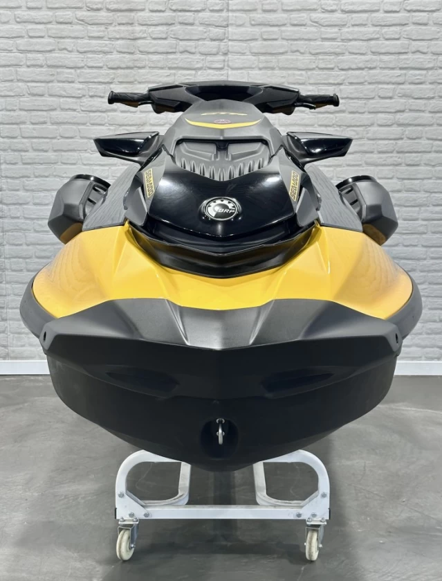 BRP SEA-DOO GTR 230 H.P + IBR + VTS + AUDIO PREMIUM + 3 PASSAGERS + RARE & A1  2023