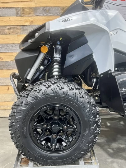 2024 BRP CAN-AM RENEGADE X-XC 1000R EFI + 4WD + DPS + FOX + SEULEMENT 1686 KM + RARE & A1 