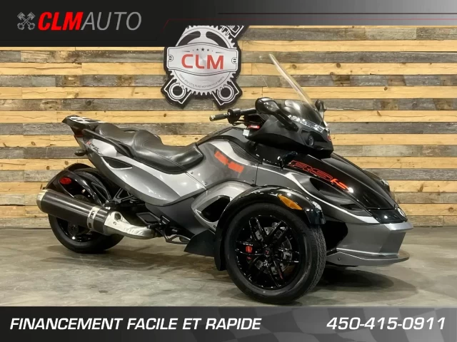 BRP CAN-AM SPYDER RS-S + SM5 EMBRAYAGE MANUELLE A CLUTCH + 87790 KM + PAREBRISE GIVI  2011