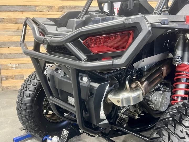 2018 POLARIS RZR XP 1000 EFI + 4X4 + EPS + BEAUCOUP D'OPTIONS $$$ + CONDITION A1 