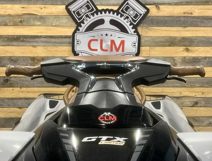 2018 BRP SEA-DOO GTX LIMITED 300 H.P + IBR + VTS + AUDIO PREMIUM + 3 PASSAGERS + 147 HR + RARE & A1 