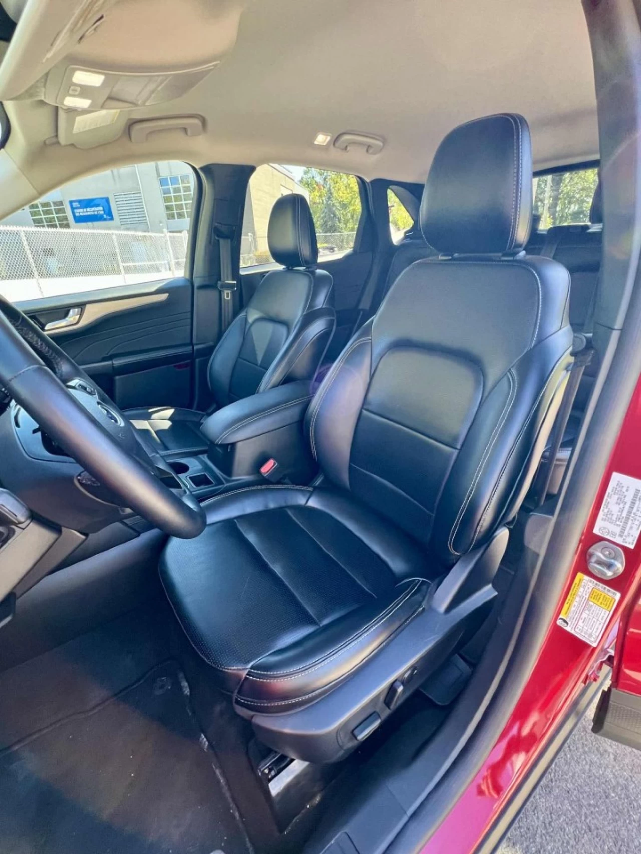 2024 FORD ESCAPE PLATINUM AWD + ECOSPORT 2.0L TURBO + GARANTIE FORD + CONDITION A1  Main Image