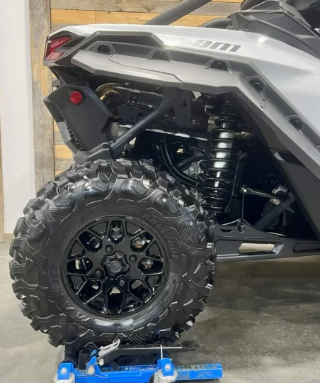 2023 BRP CAN-AM MAVERICK MAX X3 DS TURBO 135 HP + DPS + 4X4 + SEULEMENT 375 KM + CONDITION A1 