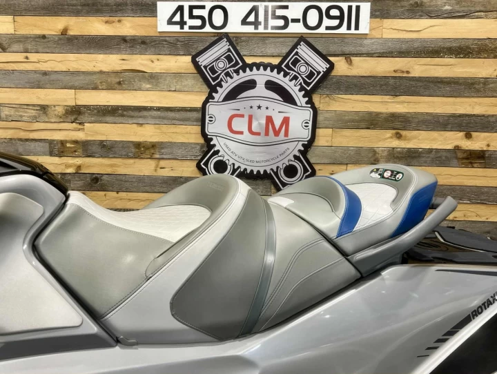 2021 BRP SEA-DOO GTX LIMITED 300 HP + IBR + VTS + IDF + AUDIO PREMIUM + SEULEMENT 35 HR + 3 PASSAGERS + CONDITION A1 