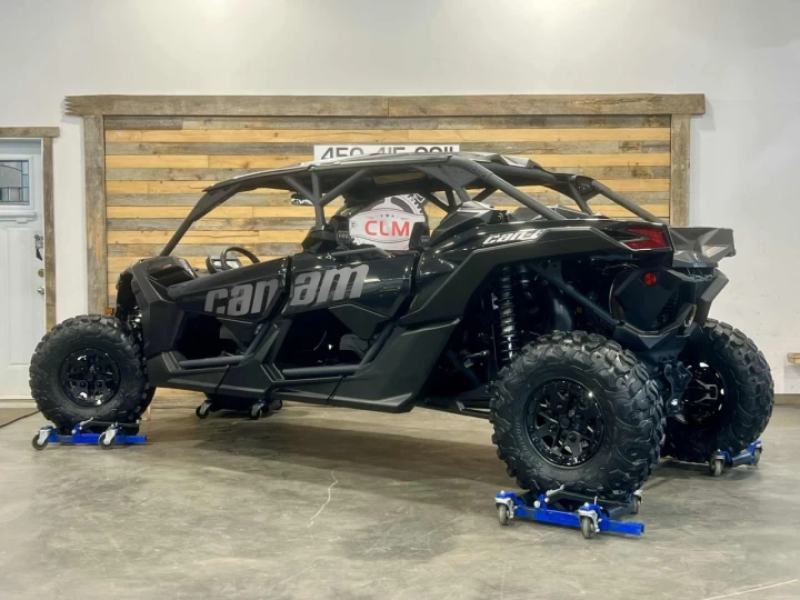 2024 BRP CAN-AM MAVERICK MAX X3 X-DS TURBO RR 200 HP + DPS + 4X4 + 4 PASSAGERS + SEULEMENT 2857 KM 