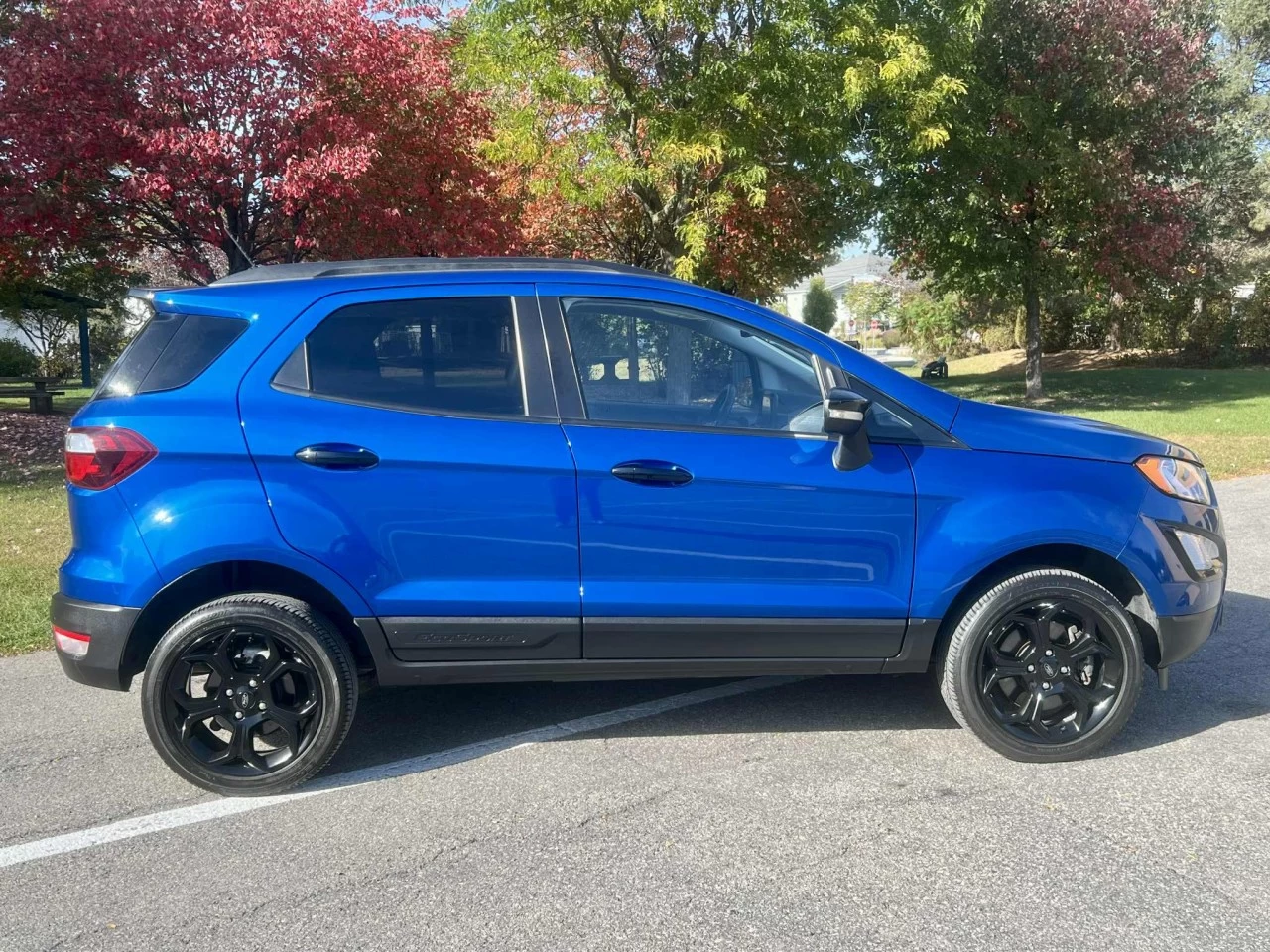2022 FORD ECOSPORT SES 4WD + 2.0L + SEULEMENT 40693 KM + GARANTIE FORD + COULEUR RARE + CONDITION A1  Main Image