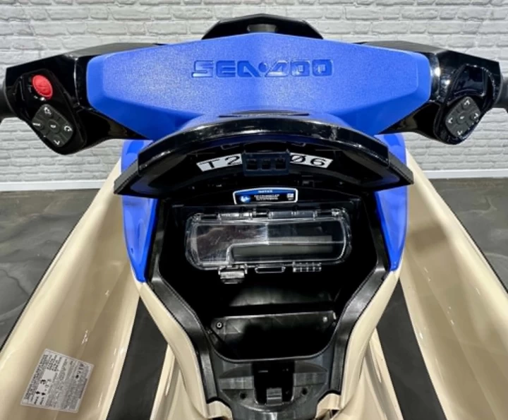 2025 BRP SEA-DOO WAKE 170 H.P + IBR + VTS + IDF + 3 PASSAGERS + 6 HR SEULEMENT + TOUR & RACK + RARE & A1 